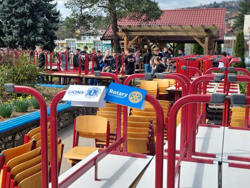 Донација школске опреме